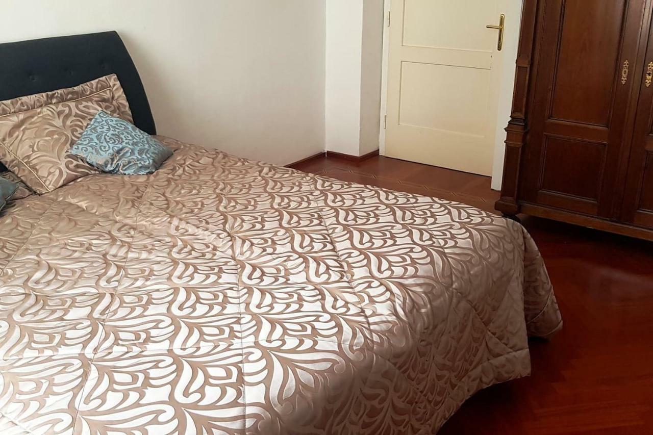 The Kolin Grand Downtown Apartment