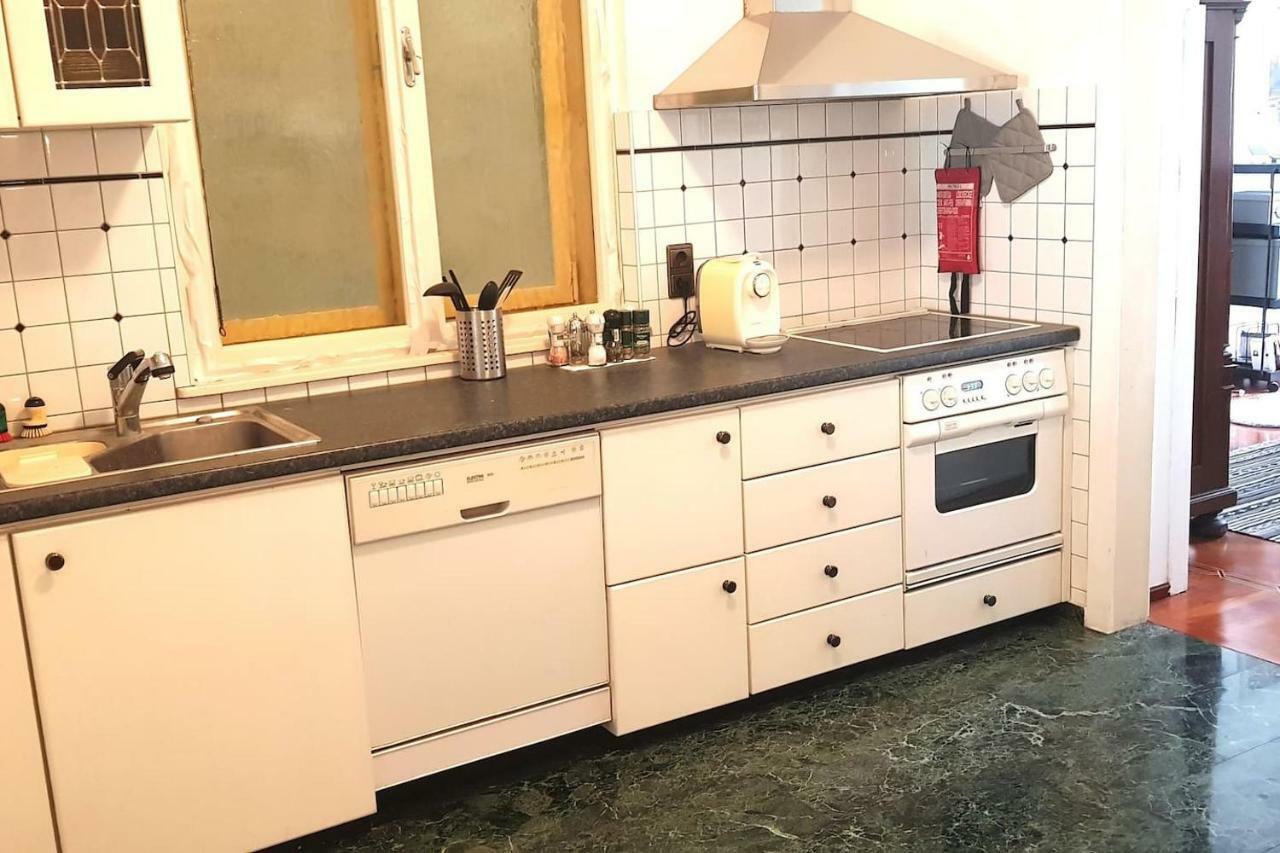 The Kolin Grand Downtown Apartment